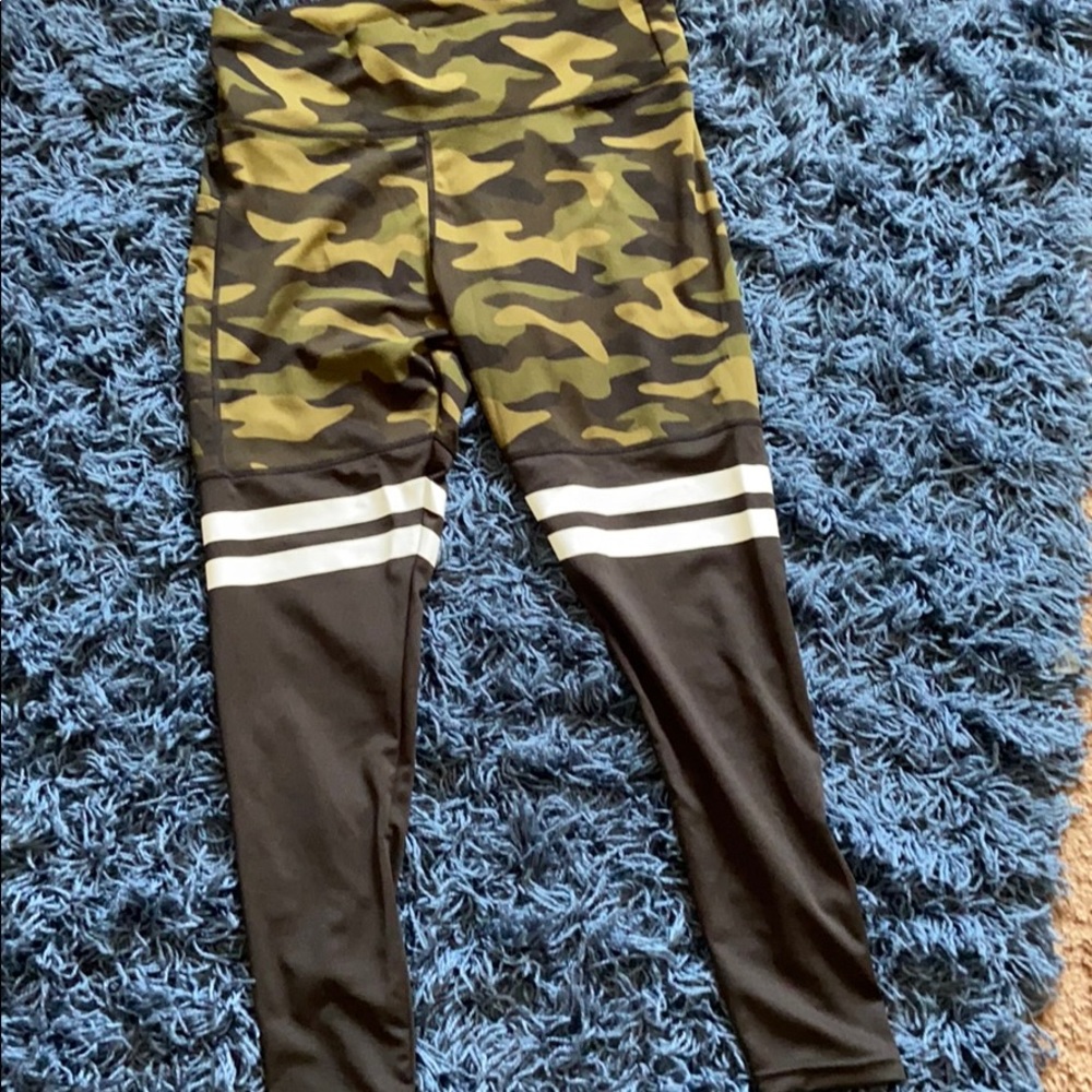 Women’s Camo/Black/Stripe Leggings